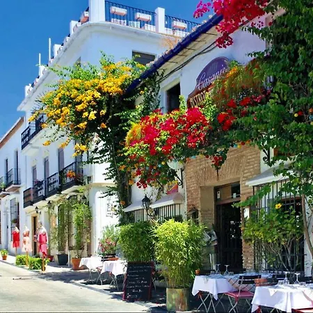 Mijas Costa - Beachside Apartment- A Apartment *