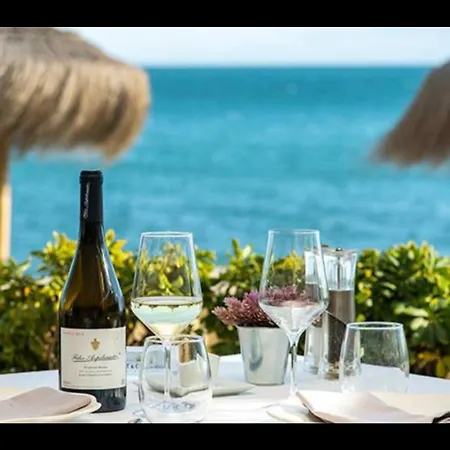 Mijas Costa - Beachside Apartment- A Apartment La Cala De Mijas